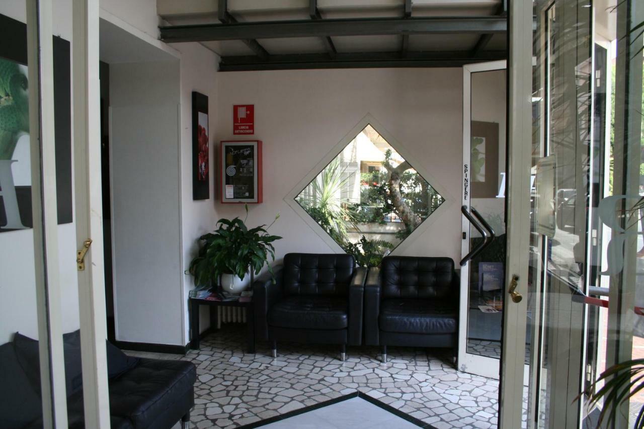 בורדיגרה Hotel Rosalia מראה חיצוני תמונה